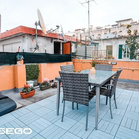 Apartment Dimora Al Teatro - Centro Storico Genoa